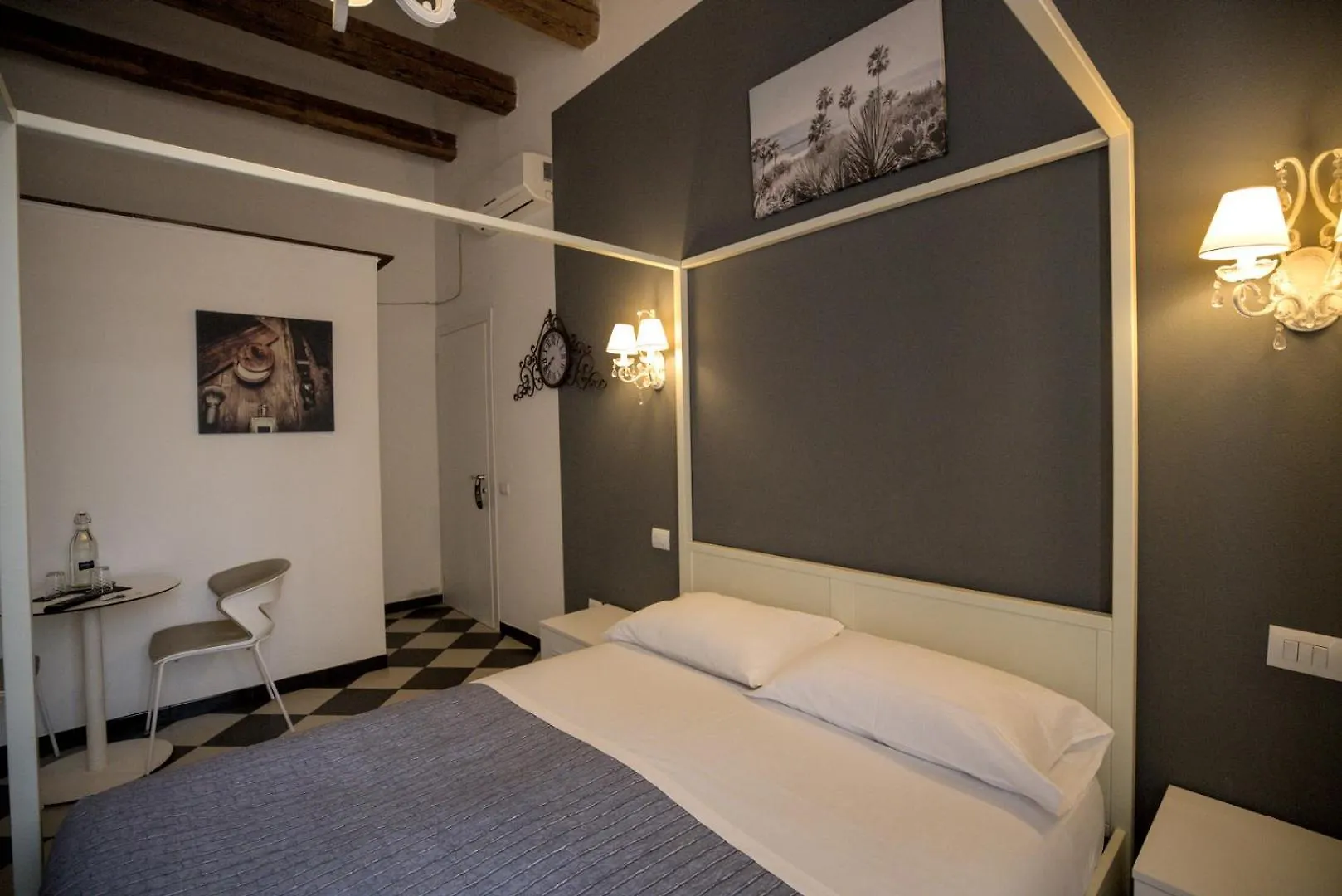Mani Rooms Cagliari