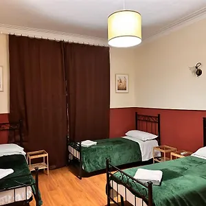 Hostel Pardis 